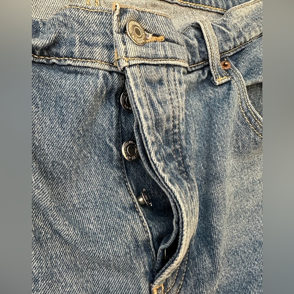 Old Navy Mid-Rise Slouchy Wide-Leg Jeans - Picture 9 of 10